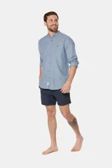 Short de baño negro liso, con cintura elástica y cordón regulable, dos bolsillos laterales y suspensor de malla fina.