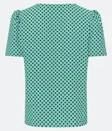 Blusa de crepé con estampado geométrico floral en color verde y blanco. Presenta escote en V y mangas cortas abullonadas con pliegues en la sisa.