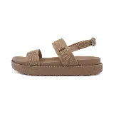 Sandalias marrones de plataforma con tiras anchas y hebilla ajustable en el tobillo.