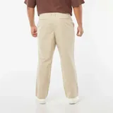 Pantalón chino de corte regular, color beige, confeccionado en mezcla de lino.
