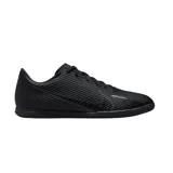 Championes de fútbol sala Nike Mercurial Vapor 15, color negro, con diseño texturizado en la superficie y cierre de cordones.