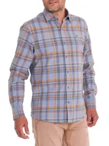 Camisa de franela de algodón orgánico con estampado de cuadros en tonos gris, naranja y marrón, de manga larga, cuello italiano y calce modern fit.