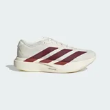 Championes de running Adidas Adizero Evo SL, color blanco con las icónicas tres tiras en color bordó. Presentan una mediasuela LightstrikePro superligera para una amortiguación dinámica y suela de caucho para mayor tracción.