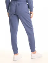 Pantalón tipo jogger de la marca Match Fit, con cintura elástica ajustable mediante cordón, bolsillos laterales y puños elásticos en los tobillos.