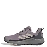 Championes de trekking Adidas Terrex Anylander color lila, con suela Traxion y amortiguación en la mediasuela. Fabricados con al menos un 20% de materiales reciclados.
