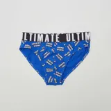 Pack de tres slips para hombre con cintura elástica ancha con la inscripción 'ULTIMATE'. Incluye un modelo negro con estampado de bloques, uno azul con temática de videojuegos y uno verde con estampado geométrico.