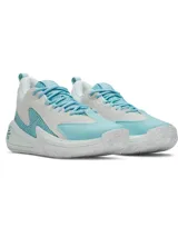 Championes Under Armour Curry 3Z7 SDE, diseñados para básquetbol, combinan una parte superior de malla transpirable celeste con revestimientos de cuero blanco y gris claro. Cuentan con entresuela Charged Cushioning y suela de goma blanca con patrón de tracción.
