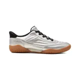 Championes Skechers modelo Slip-Ins Zinger Evo Off The Pitch, de color plateado con detalles en negro y suela de goma marrón. Confeccionados con parte superior de piel sintética metalizada, cordones elásticos fijos y diseño sin cordones.