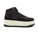 Bota deportiva de caña alta color negro con suela de plataforma blanca.