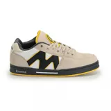 Championes de skate Emerica modelo OG-1, con diseño de caña baja. Presentan una combinación de colores beige, blanco y negro, con el logo de la marca en el lateral y la lengüeta. Confeccionados con paneles de gamuza y malla transpirable, cuentan con una suela de goma resistente en color negro y detalles en amarillo.