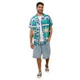 Camisa de manga corta con estampado de palmeras y bloques geométricos en tonos azul, celeste, verde y blanco.