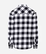 Camisa de franela a cuadros rojos y negros, de corte regular, manga larga y cuello inglés.