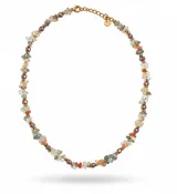 Collar corto elaborado con piedras de cuarzo multicolor y abalorios dorados. Cuenta con cierre de mosquetón y cadena de alargue regulable.