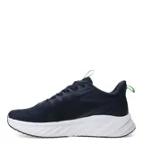 Championes deportivos Umbro modelo Fury, color negro con diseño minimalista. Confeccionados en tejido textil respirable, cuentan con entresuela de amortiguación extra y suela de goma para mayor tracción.