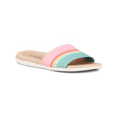 Sandalias planas Beira Rio para mujer, con base color beige y faja ancha superior decorada con franjas horizontales de colores: bordó, naranja, amarillo y turquesa.