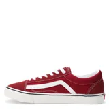 Championes urbanos de corte bajo marca Push, confeccionados en lona y gamuza color bordó con detalles en blanco. Presentan cordones blancos y suela de goma blanca con línea decorativa negra.