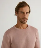 Buzo masculino de punto liso en color rosado, con cuello redondo y mangas largas, de la marca Marfinno.