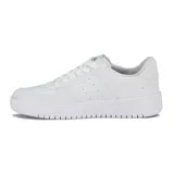 Championes blancos acordonados, de estilo deportivo.