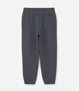 Pantalón jogger de algodón con felpa, color negro, con cintura elástica, cordón ajustable, bolsillos laterales y puños elásticos en los tobillos.