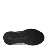 Championes Umbro modelo Vega, color negro con logo de la marca en gris en el lateral. Diseño con capellada de malla transpirable y suela de goma.