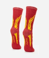 Par de medias rojas de caña media con diseño del Rayo McQueen.