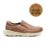 Zapato casual Hi-Tec Brock color marrón, confeccionado en cuero, con elásticos laterales y suela de goma color crema.