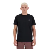 Remera deportiva negra de jersey liviano con tecnología NB DRY de secado rápido, ventilación lateral y logo reflectante.