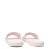 Sandalias tipo ojota Puma modelo Cool Cat 2.0 Bx, color rosado con logo de la marca en relieve en tono dorado metalizado sobre la tira.