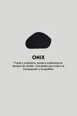 Aros dorados con dije circular de piedra natural negra.