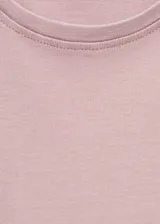 Vestido midi de algodón con cuello redondo y mangas cortas con diseño recto.