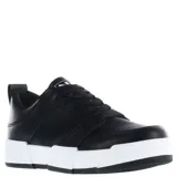 Championes urbanos N+ modelo Foge, color negro con suela de plataforma blanca. Presentan un diseño de corte bajo con cordones y detalles de recortes en el lateral.