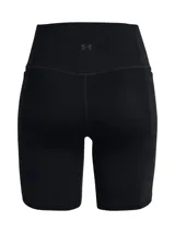 Calza corta tipo biker de tiro alto, confeccionada en tejido de alto rendimiento, suave y elástico. Cuenta con bolsillos laterales funcionales y diseño ergonómico para mayor comodidad durante el movimiento.