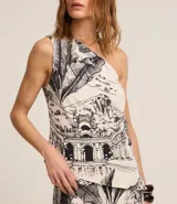 Blusa sin mangas confeccionada en viscolino con 19% de lino, con bretel ancho, escote hombro único, bajo asimétrico y estampa ilustrada del Parque Lage.