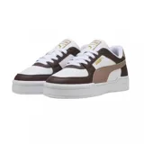 Championes Puma modelo CA Pro Classic II, de diseño urbano con plataforma, color blanco con detalles de logo en dorado.
