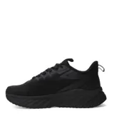 Championes deportivos Umbro modelo Fury, color negro con logo de la marca en blanco en el lateral. Presentan un diseño de malla textil transpirable, cierre con cordones y una entresuela robusta con amortiguación.