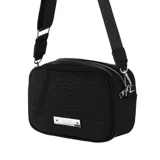 Bandolera de formato rectangular con textura tipo croco, marca Terrano. Cuenta con cierre superior, correa ajustable y placa metálica decorativa en el frente.