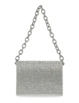 Cartera plateada cubierta de strass, con asa de cadena metálica removible, bolsillo interior y cierre con botón imantado.