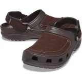 Zuecos Crocs modelo Classic Clog Yukon Vista II para hombre, color gris oscuro, con parte superior de piel sintética y correa ajustable en el talón.