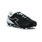 Championes de f&Atilde;&Bacl;tbol Diadora modelo Mondiali Teen, color negro con detalles en blanco, con tapones para c&Atilde;&Bacl;sped natural.