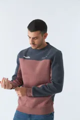 Buzo de algodón para hombre, color gris y blanco, de manga larga, con logo y arte estampado.