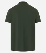 Remera polo de corte comfort, confeccionada en algodón peruano de alta calidad. Presenta cuello clásico con tapeta de botones y mangas cortas. Diseño liso y texturizado, ideal para un look casual y fresco.