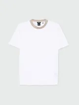 Remera de manga corta Boss modelo H-Tessler, color blanco con cuello redondo en contraste color beige.