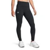 Calza deportiva Under Armour Campus Legging, color negro, tiro alto, con logo estampado en la pierna izquierda.