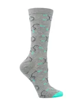 Medias de caña media color gris con estampado temático de química, incluyendo fórmulas moleculares y elementos de laboratorio en tonos azul y turquesa, con puntera y talón en color turquesa.
