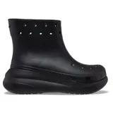 Bota de lluvia Crocs modelo Classic Crush, color negro, con diseño impermeable, plataforma alta y perforaciones en el cuello para personalización.