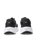 Championes de running New Balance modelo Kaiha, color negro con entresuela blanca y detalles en gris. Presentan una parte superior de malla transpirable y el logo N característico en el lateral.