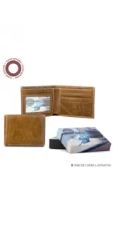 Billetera de cuero genuino color marrón, diseño bi-fold con visor transparente, múltiples ranuras para tarjetas y doble compartimento para billetes. Presenta el logo de la marca grabado en el frente.