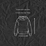 Buzo negro con capucha y estampado en la espalda de un ángel durmiendo sobre el planeta tierra con mariposas.