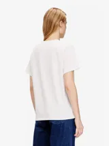 Remera Diesel modelo T-Normy-S17, color negro, de calce holgado con cuello redondo, mangas cortas y detalle de logo bordado en el pecho.