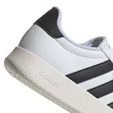 Championes Adidas Barreda de diseño retro con capellada de cuero sintético y detalles en gamuza en la puntera. Presenta las tres tiras laterales en color negro, cierre por cordones y suela cupsole de goma.